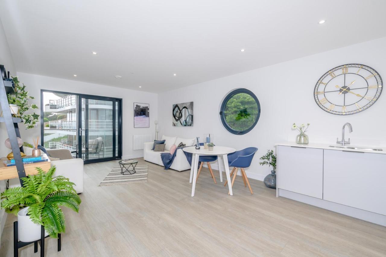 5 Middlecombe - Luxury Apartment At Byron Woolacombe, Only 4 Minute Walk To Woolacombe Beach! Exterior foto